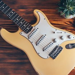 初めてのエレキギターに必要なものは？揃えるべき道具まとめ